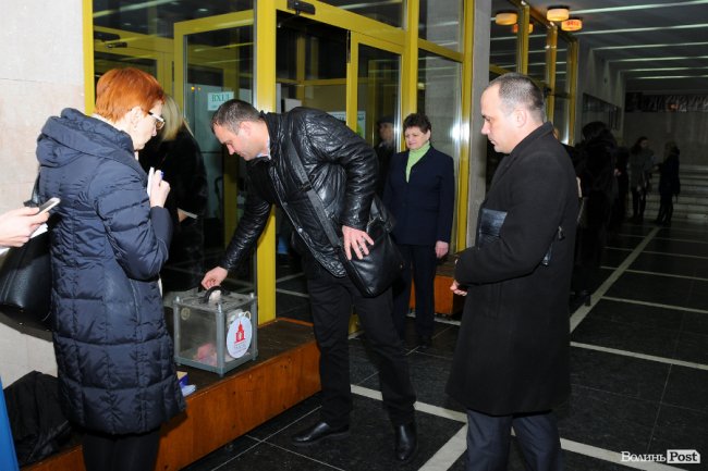 Як на концерті Олега Скрипки в Луцьку збирали гроші на церкву. ФОТО