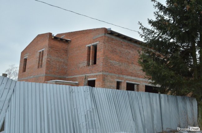 Торчинським школярам вручили новенький автобус. ФОТО