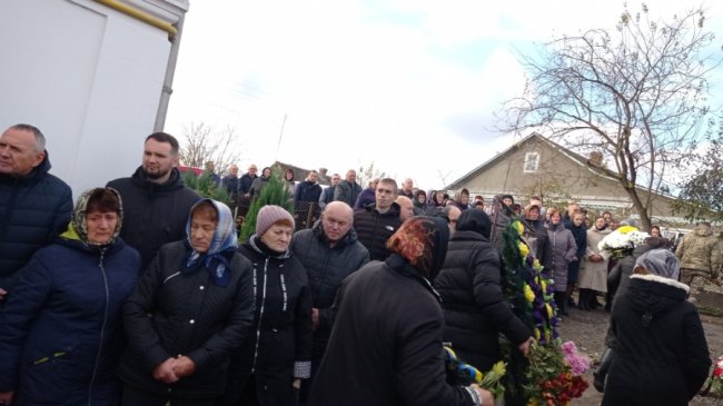 Пішов на війну разом із сином: поховали волинянина Володимира Бориса