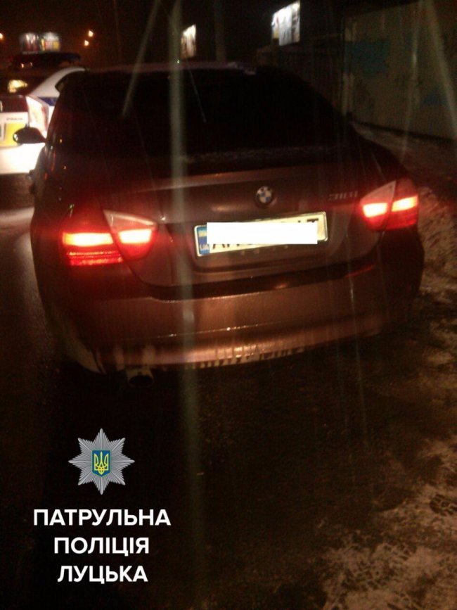 У Луцьку затримали п’яного водія із набором російських документів