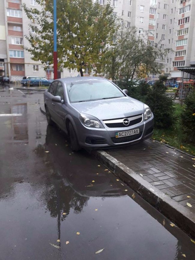 Ранок починається з автохамів: у Луцьку - рейд на водіїв