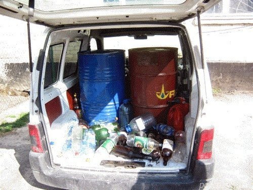 Волинянин без жодних документів перевозив 400 літрів пального