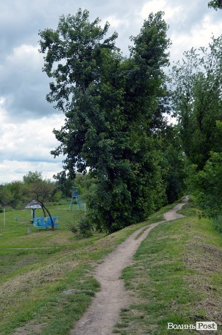 Пляж у Луцьку до купального сезону поки не готовий. ФОТО
