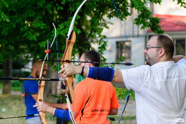 Єдина у Луцьку секція стрільби з лука провела перше відкрите тренування. ФОТО
