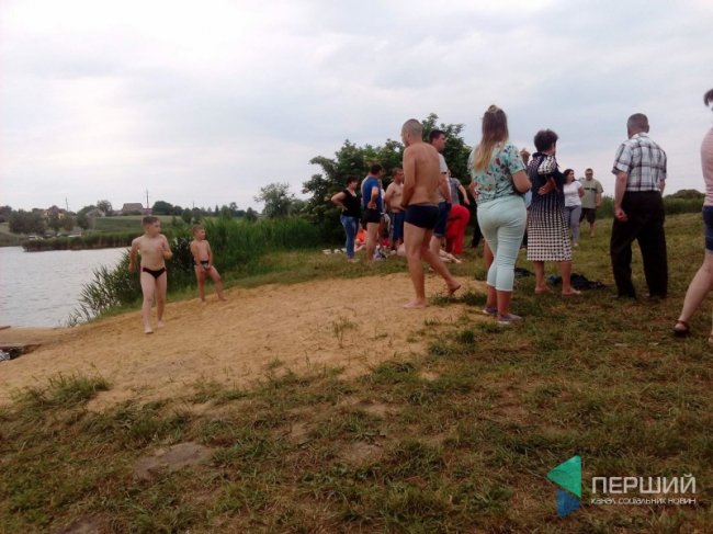 Невдале купання: в селі біля Луцька чоловік пошкодив хребет. ФОТО