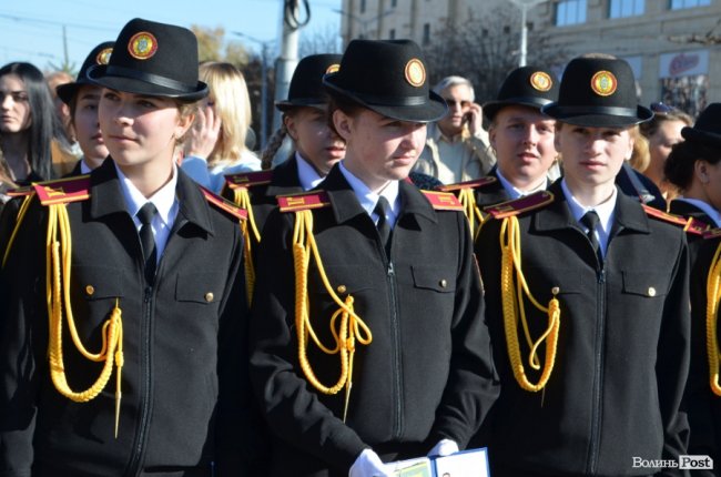 «Нам є що захищати»: урочиста посвята ліцеїстів у Луцьку.  ФОТО