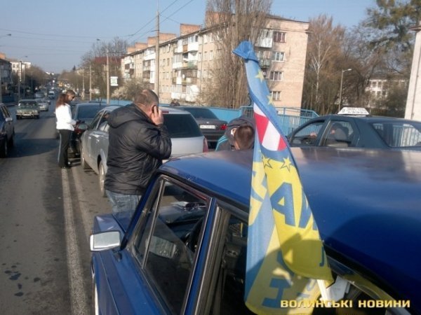 У Луцьку - аварія на мосту. ФОТО