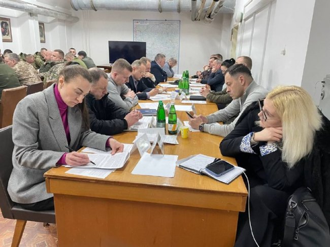 Дрони, машини, тепловізори: на Раді оборони Волині обговорили першочергові потреби бійців