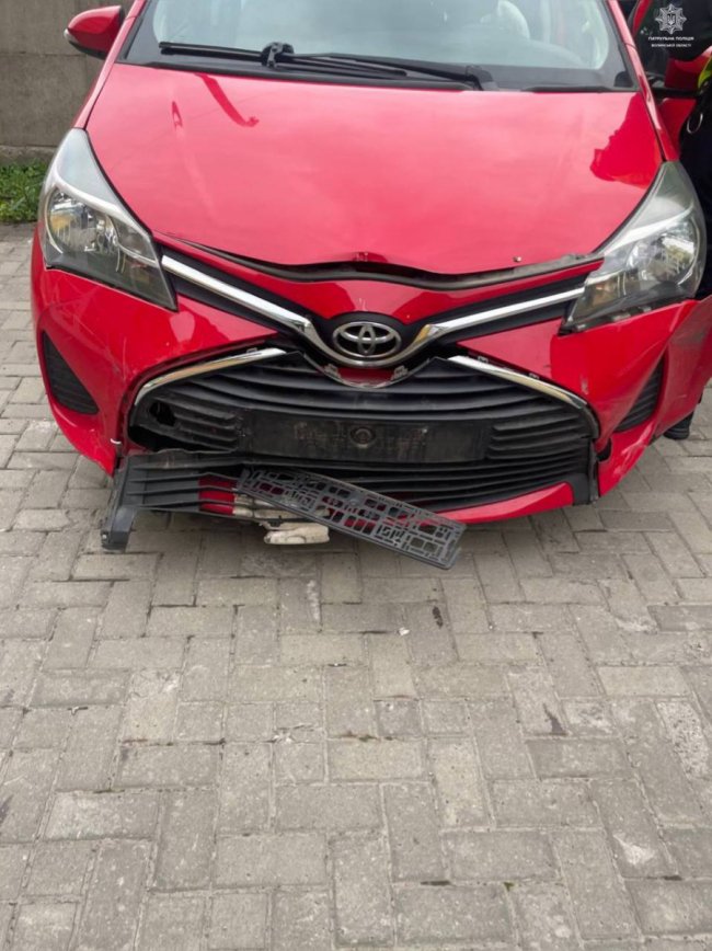 Подвійне ДТП у Луцьку: у п'яної водійки знайшли наркотики, у салоні перебувала дитина