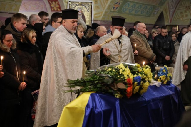 У Луцьку в останню дорогу провели двох Героїв