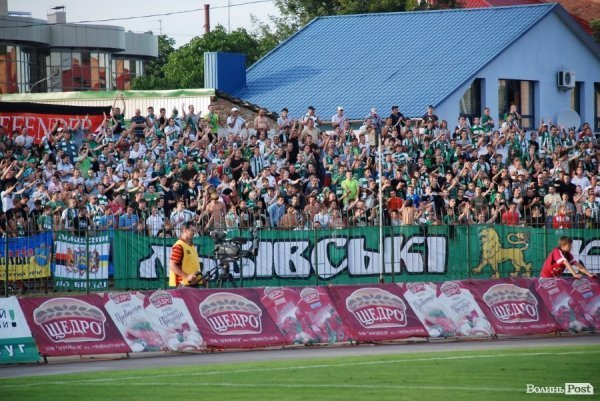 «Волинь» - «Карпати»:  історія однієї нічиєї в фото