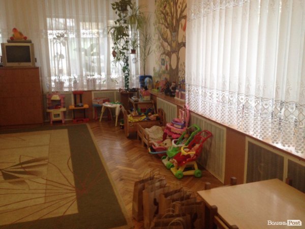 Вихованці будинку дитини отримали подарунки від Святих Миколаїв