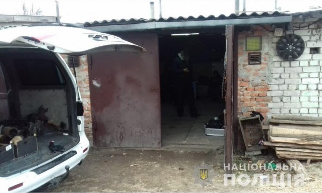 На Волині пару «гаражних» крадіїв зловили «на гарячому». ФОТО