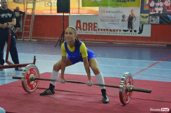 У Луцьку стартував ювілейний чемпіонат світу WPA з пауерліфтингу. ФОТО 