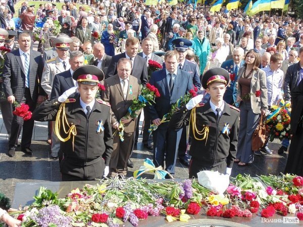 У Луцьку відзначили День Перемоги. ФОТО