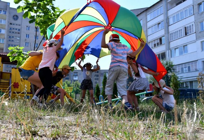 Клуб свідомого батьківства «Бджілка Майя» – там, де живе любов! ФОТО*