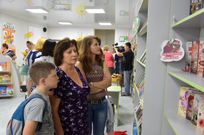 У Луцьку відкрили бібліотеку нового формату. ФОТО