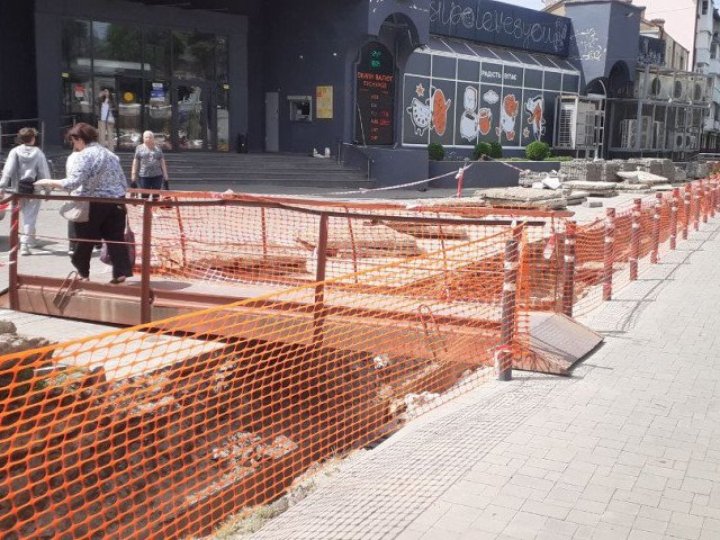 Ремонт тепломереж біля Київського майдану в Луцьку триватиме до кінця червня