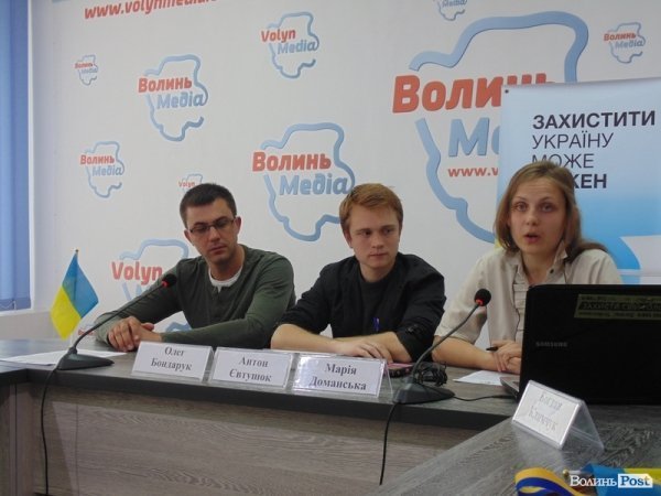 У Луцьку на День Перемоги роздадуть сто метрів «негеоргіївських» стрічок