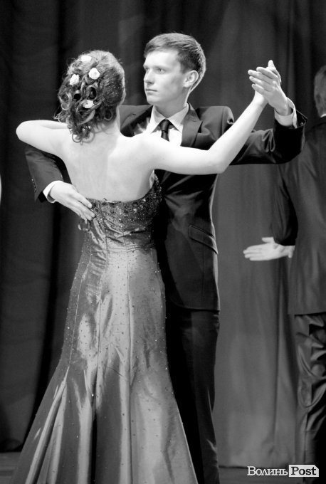 Луцьк відгуляв шкільні випускні. ФОТО