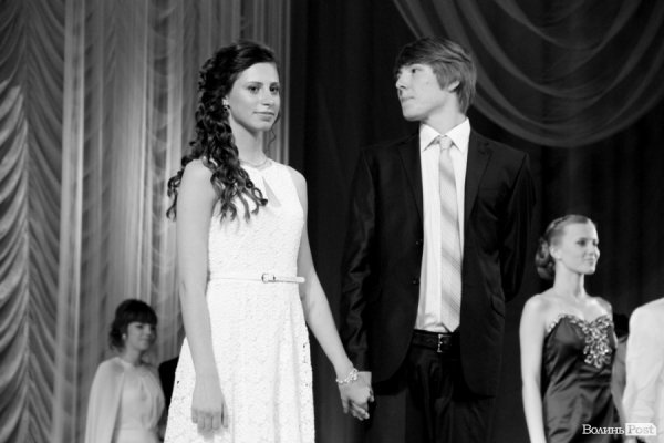 Луцьк відгуляв шкільні випускні. ФОТО