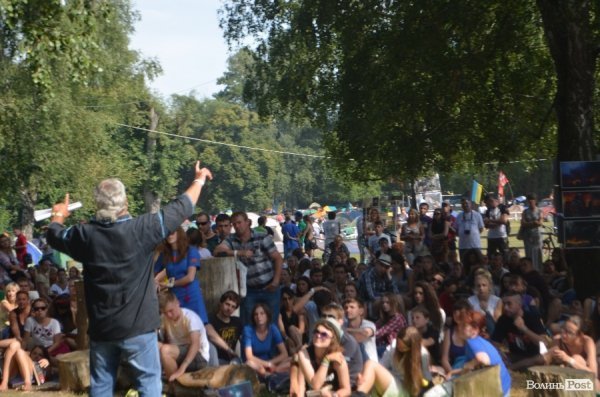 У Луцьку Василь Шкляр розповів, що пише книжку про полк  АЗОВ. ФОТО