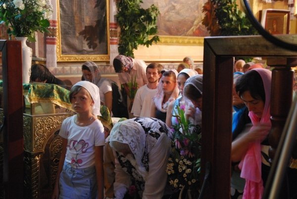 Як у луцькому храмі святкували Трійцю. ФОТО