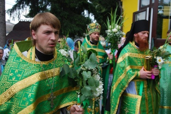 Як у луцькому храмі святкували Трійцю. ФОТО
