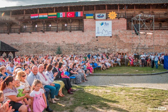 Від Мексики до Індії: грандіозний міжнародний фестиваль стартував у Луцьку. ФОТО