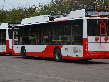 Луцьком від сьогодні їздить ще один тролейбус №3