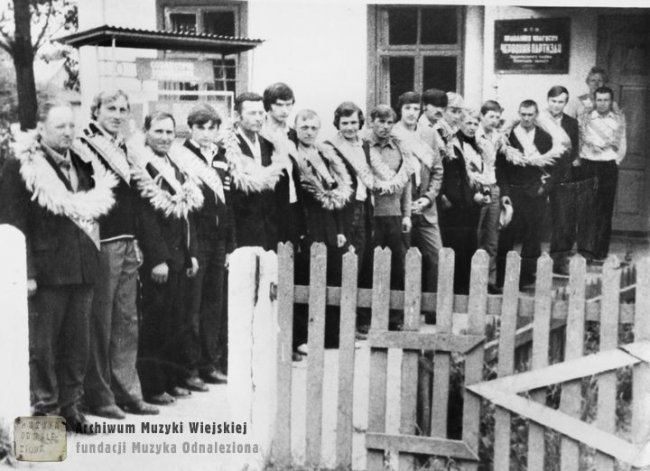 Волинські весілля на фото півстоліття тому