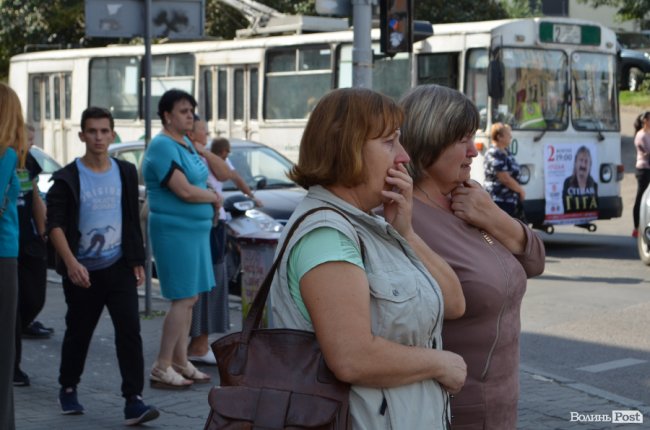 «Був сміливим, добрим і завжди допомагав»: у Луцьку попрощалися з Героєм Юрієм Лавренчуком. ФОТОРЕПОРТАЖ