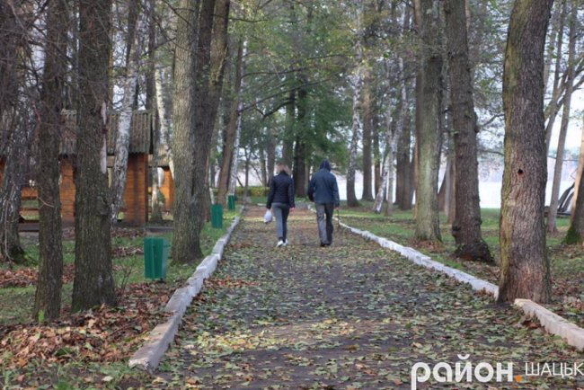 Золота осінь у санаторії «Лісова пісня». ФОТО