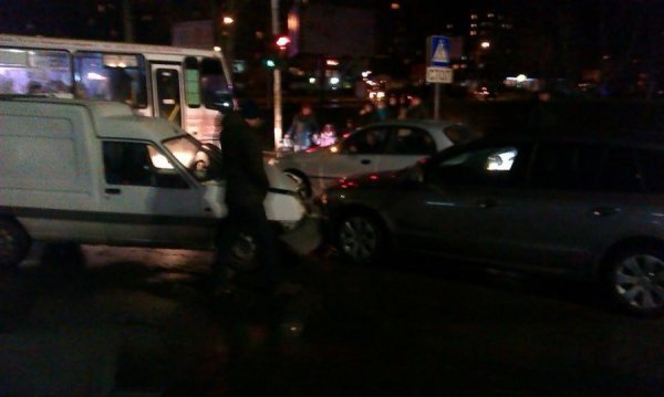 ДТП у Луцьку: п'яний водій не розминувся із легковиком Skoda. ФОТО. ВІДЕО. ОНОВЛЕНО