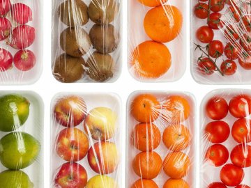 У Луцьку відмінили обов’язкове фасування овочів та фруктів у пакети під час карантину