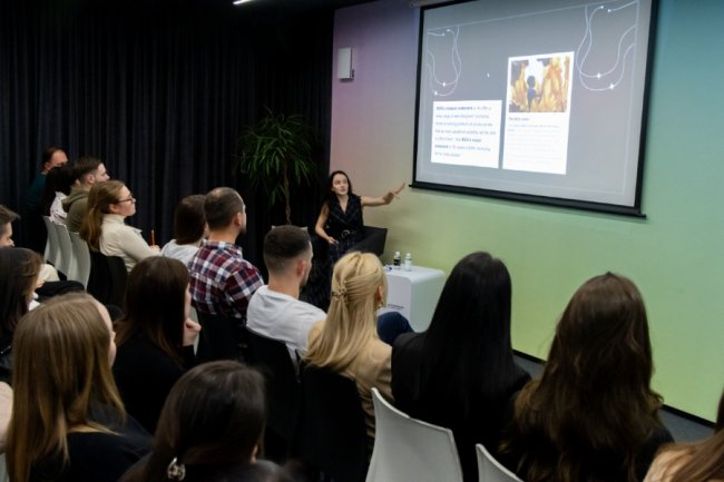 Навіщо бізнесу стратегія? Поради із лекції Юлії Євпак в Дія.Бізнес у Луцьку