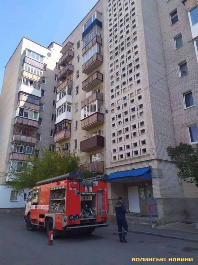У Луцьку на Соборності – пожежа у квартирі. ФОТО