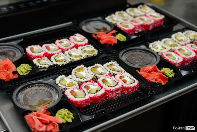 Вперше у Луцьку – заморожені суші* 