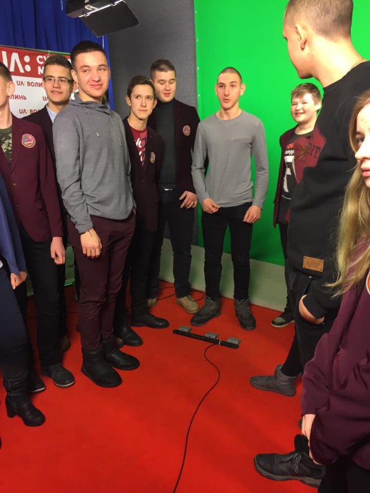 Луцьким школярам розповіли, як розпізнавати фейкові новини. ФОТО