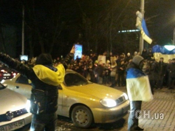 Євромайдан на Михайлівській. ФОТО. ВІДЕО