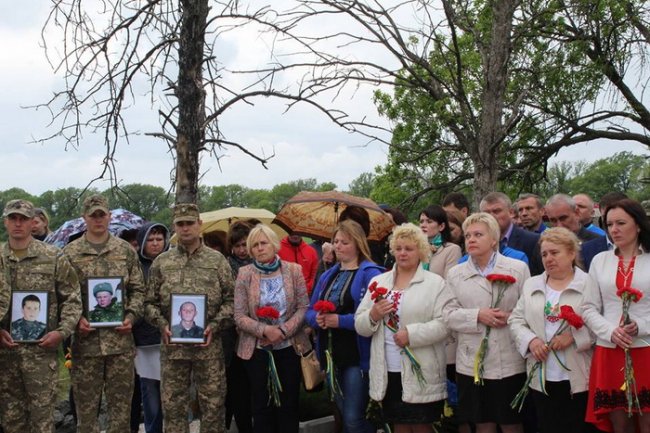 «Було дуже важко», - вдова загиблого атовця про відвідини Донеччини