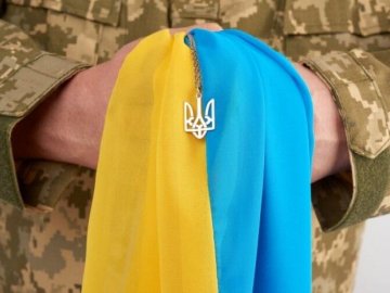 Батьки полеглого на війні волинянина допомагають його побратимам