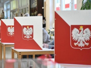 У Польщі президента вибиратимуть поштою