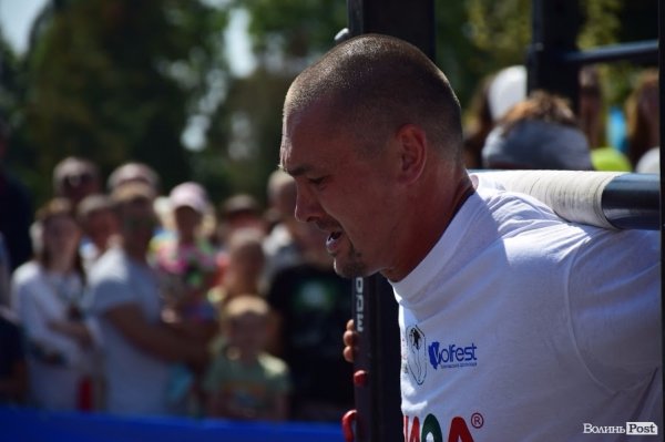 22 богатирі вражали лучан надзвичайною силою та міццю. ФОТО