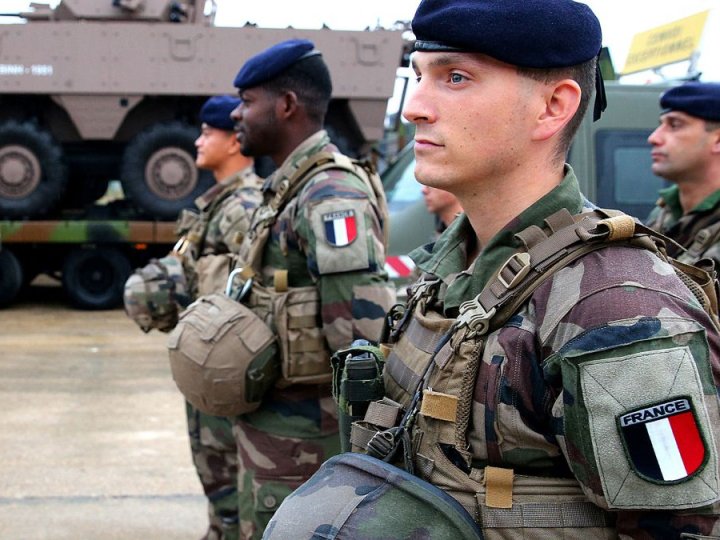 Президент Франції зробив прогноз про кількість миротворців з Європи в Україні