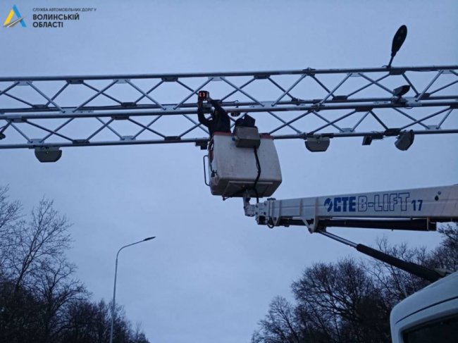 На Волині уже тестують систему для зважування вантажівок під час руху. ФОТО