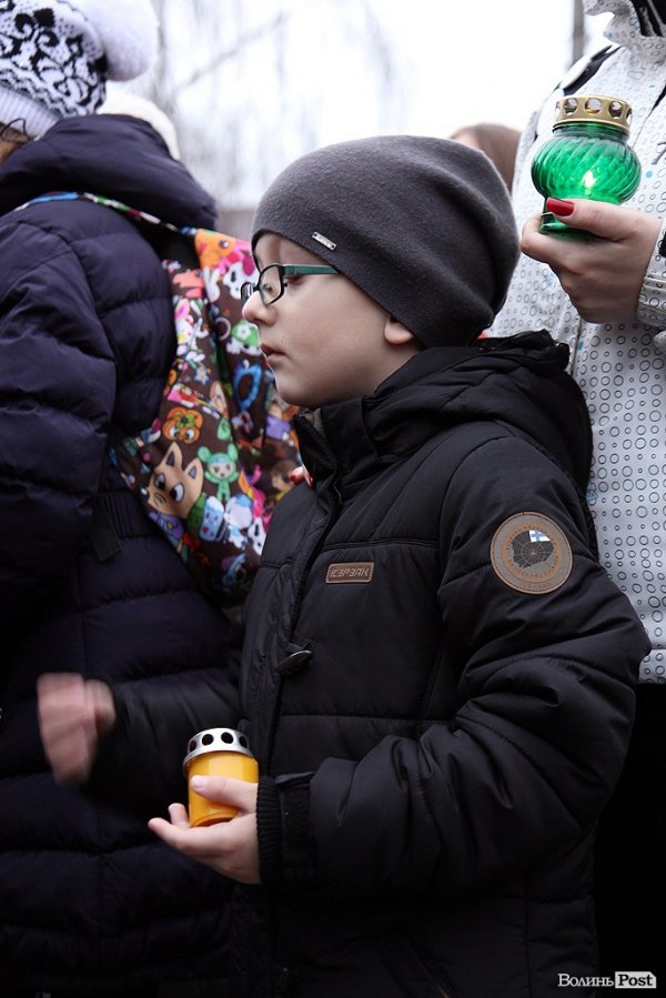 Як Луцьк вшановував жертв Голодомору. ФОТО