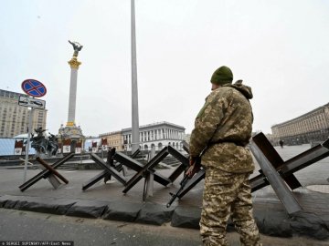 Киянка, яку завербували під час поїздок до РФ, координувала наступ окупантів на столицю