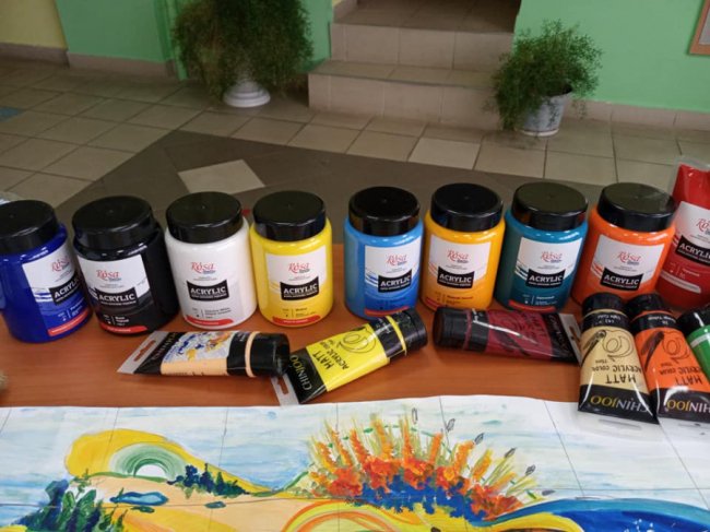 Молодь Підгайцівської громади розробила малюнок муралу з нагоди 30-річчя України. ФОТО