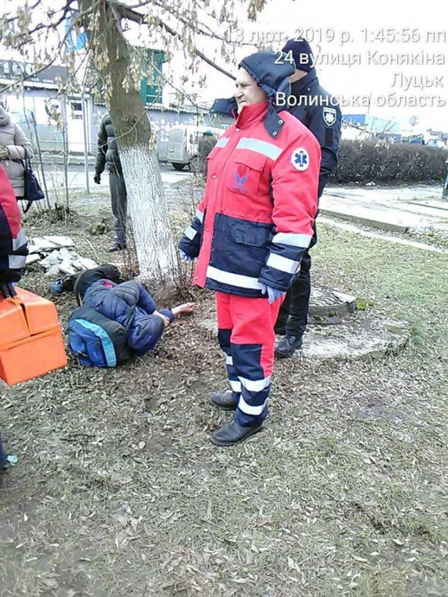 На луцькій автостанції роми побили чоловіка до втрати свідомості. ФОТО